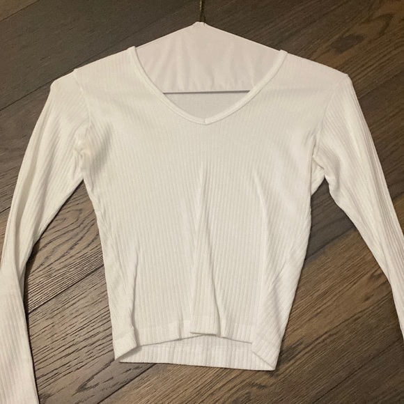 Brandy Melville top, one size, white - Picture 1 of 2